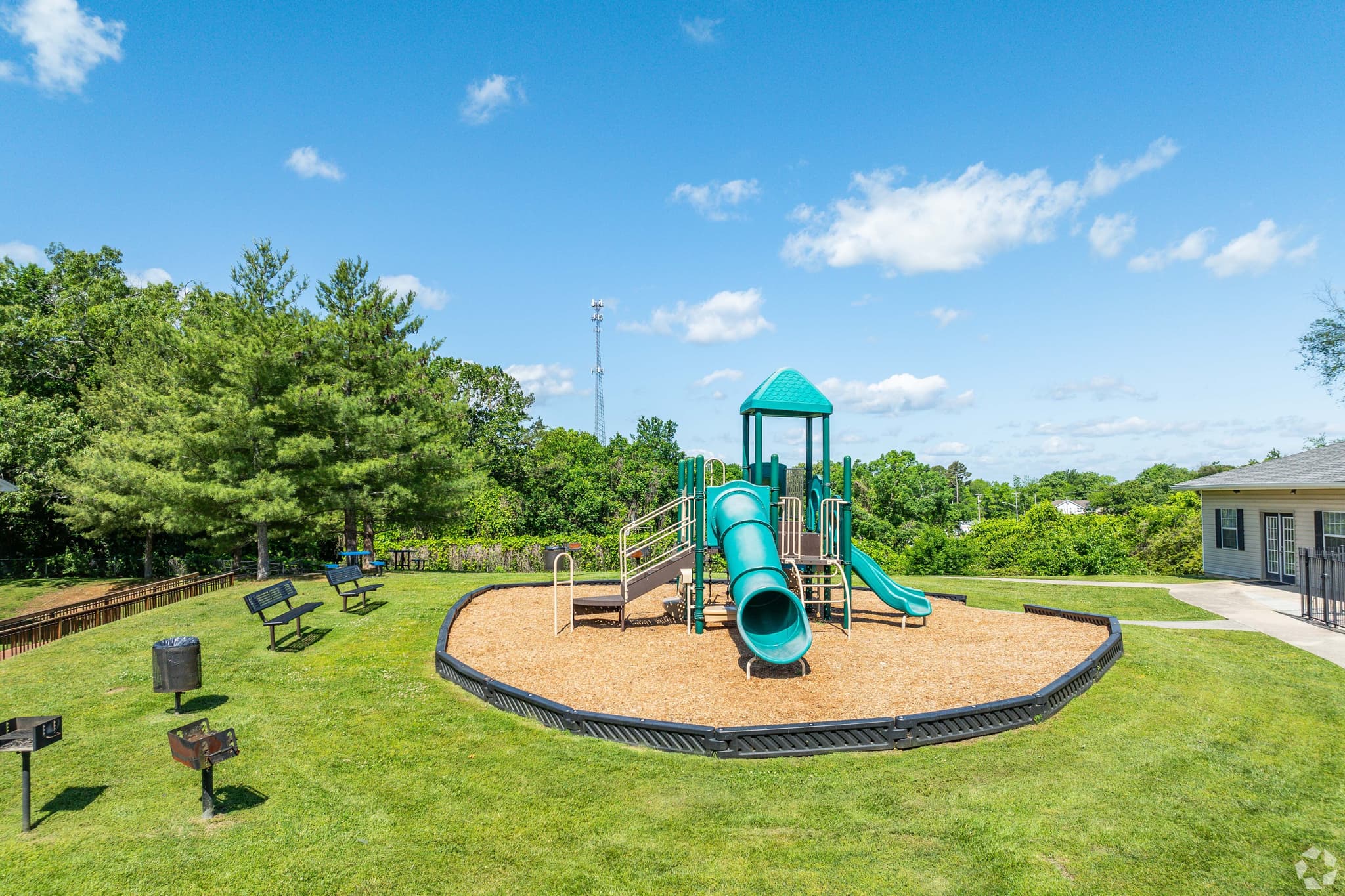 Cherokee Hills photo 2